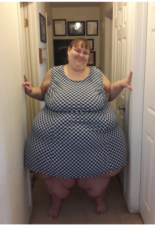 Fat Bodies In Tight Spaces - SSBBW Stuck 2 #104921625