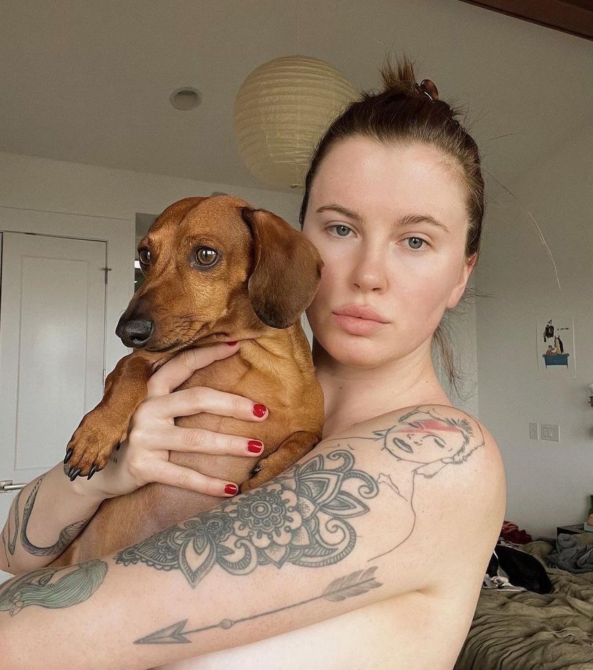 Ireland Baldwin desnuda #109375451