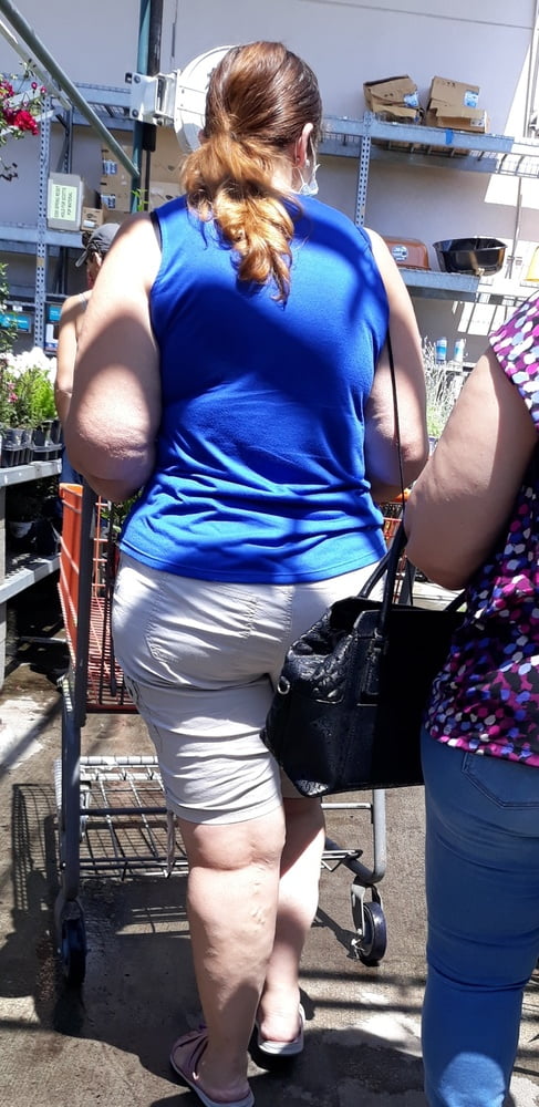 Cellulite Schlampen 2 . sehr fette Arme, schlaffer Arsch, Cellulite Bein
 #87508607