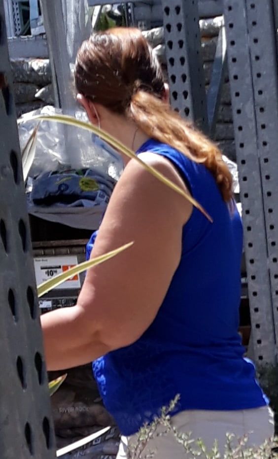 Cellulite Schlampen 2 . sehr fette Arme, schlaffer Arsch, Cellulite Bein
 #87508660