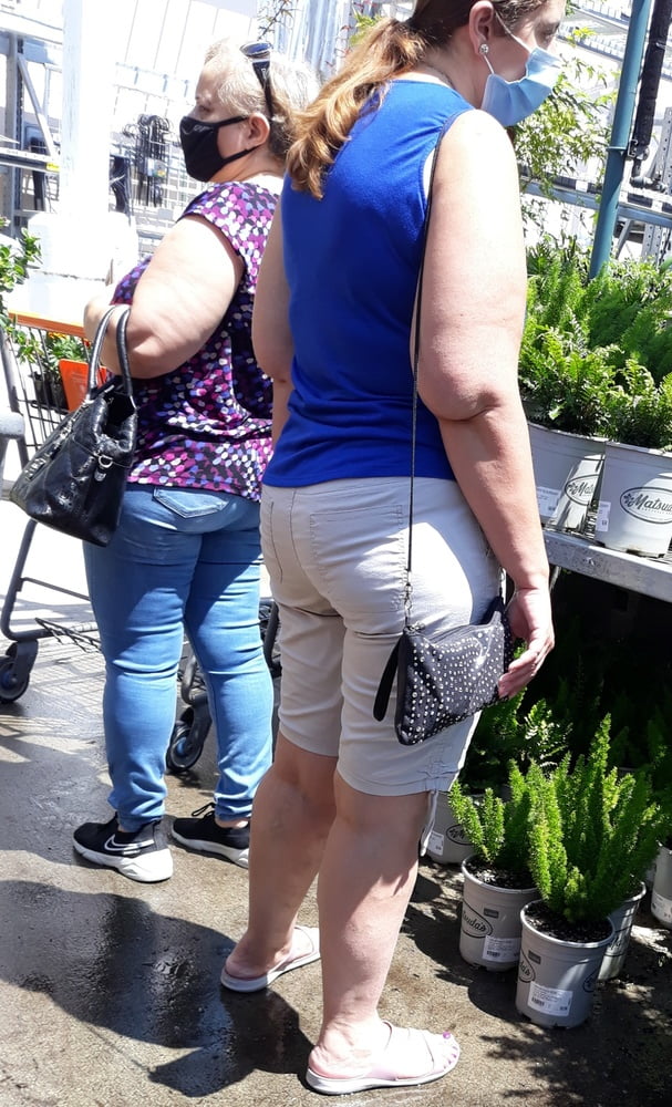 Cellulite Schlampen 2 . sehr fette Arme, schlaffer Arsch, Cellulite Bein
 #87508672