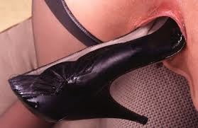 Bottes chaussures insertion chatte
 #105878968