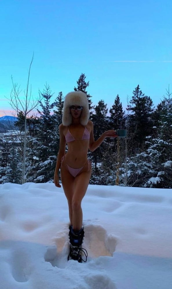 Celebs #16
 #87902565