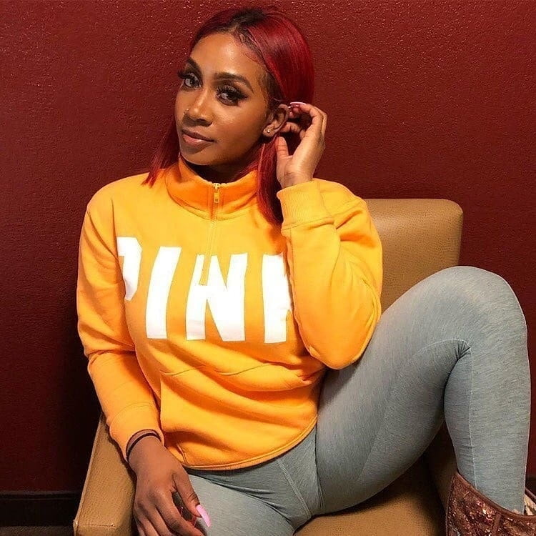 Schöne Frauen
 #106146407