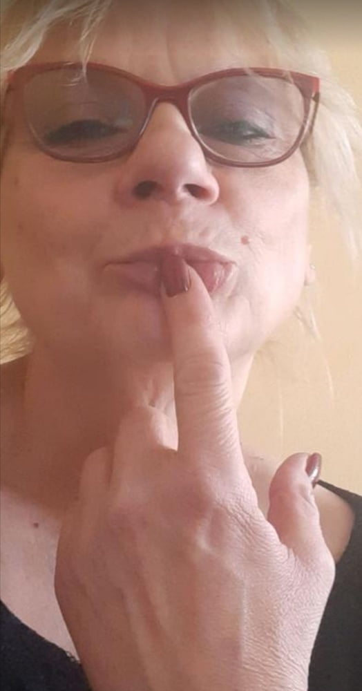 La mere d'un pote
 #94545211