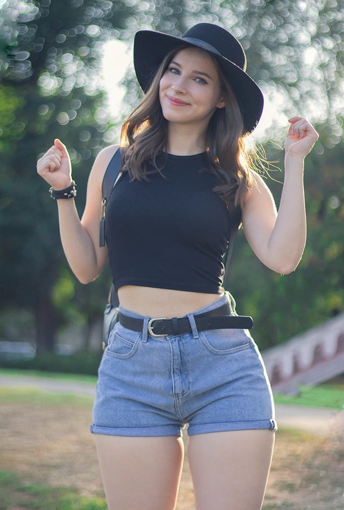 #mondayPussy #89456679