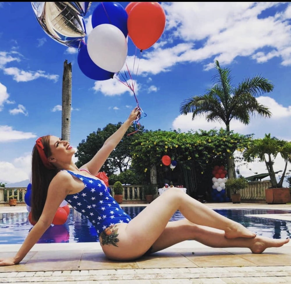 #mondayPussy #89456875