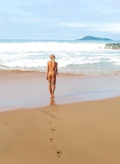 ビーチウーマン
 #103531085