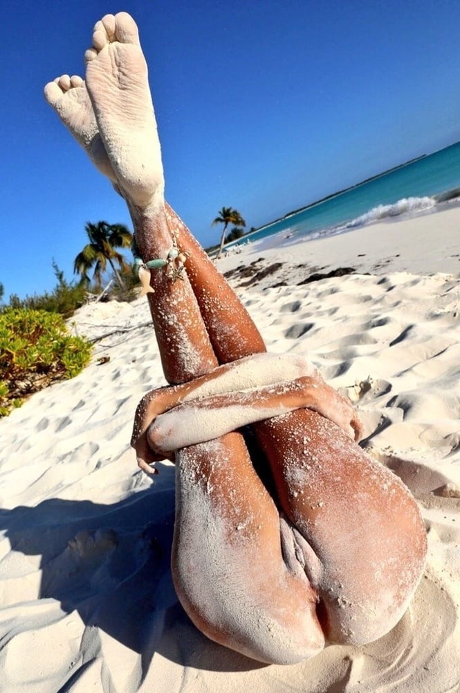 ビーチウーマン
 #103531156