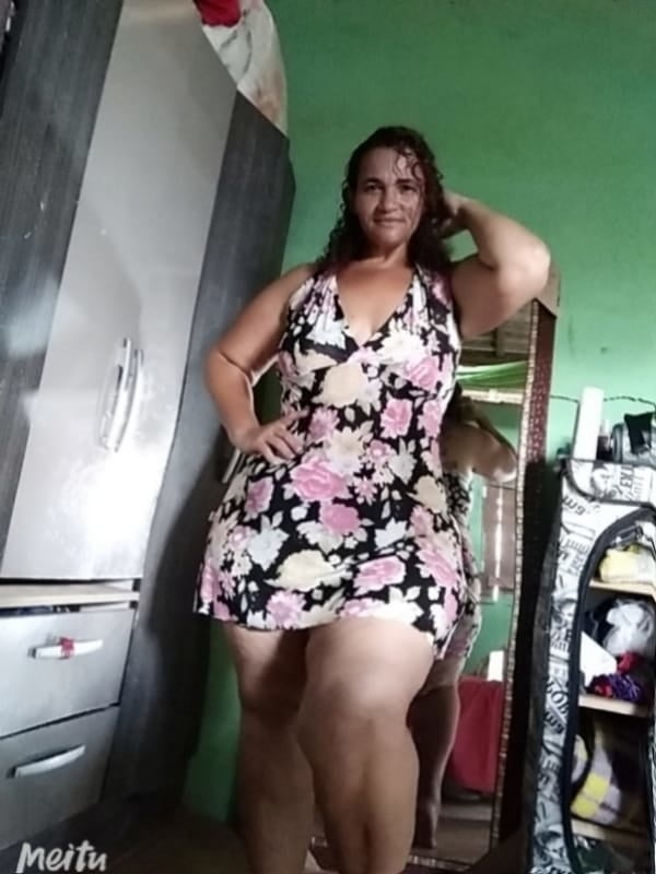 Rosi farias culona piernas hermosa madura culo maduro
 #97034620