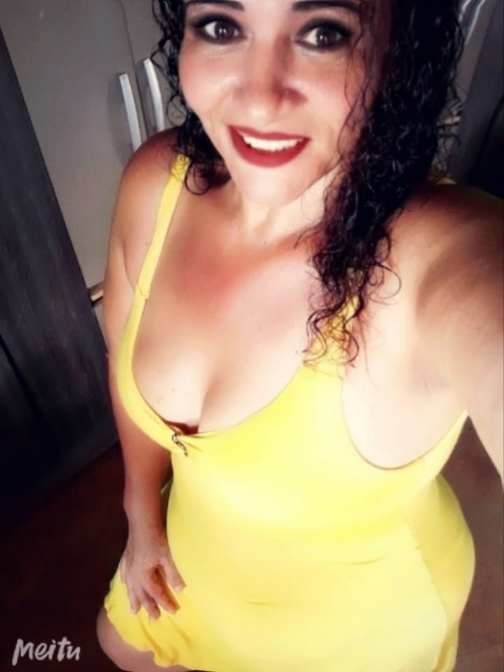 Rosi farias culona piernas hermosa madura culo maduro
 #97034649