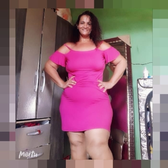 Rosi farias culona piernas hermosa madura culo maduro
 #97034665