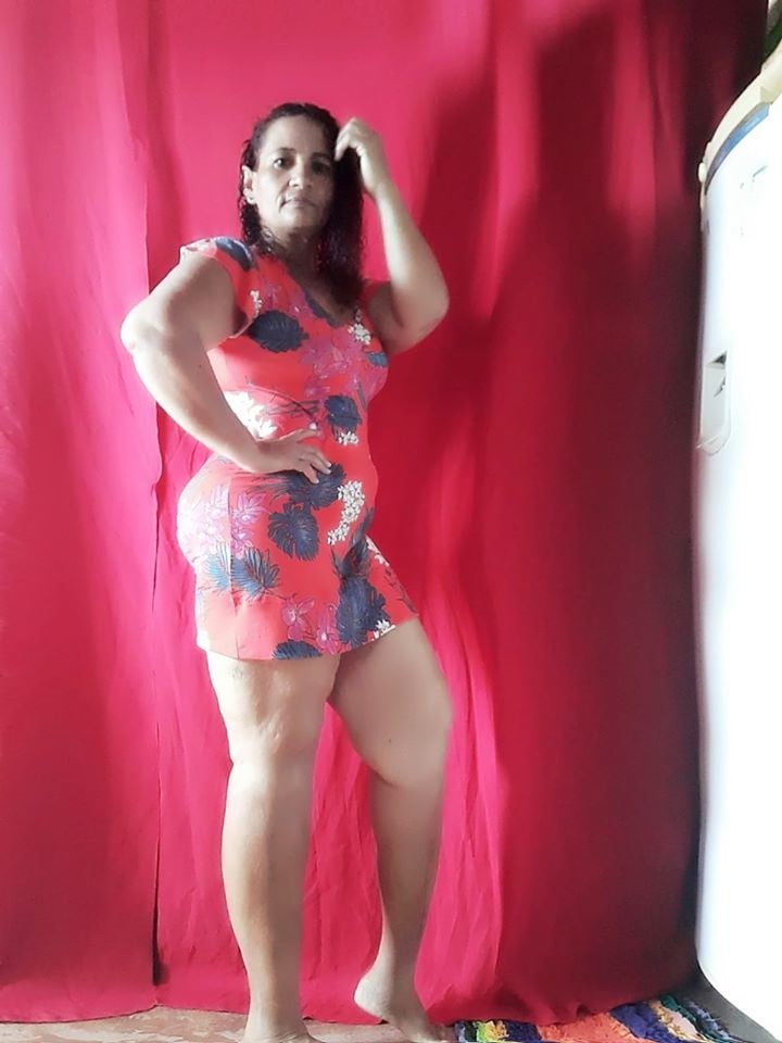 Rosi farias culona piernas hermosa madura culo maduro
 #97034677