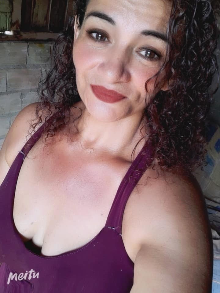 Rosi farias culona piernas hermosa madura culo maduro
 #97034691