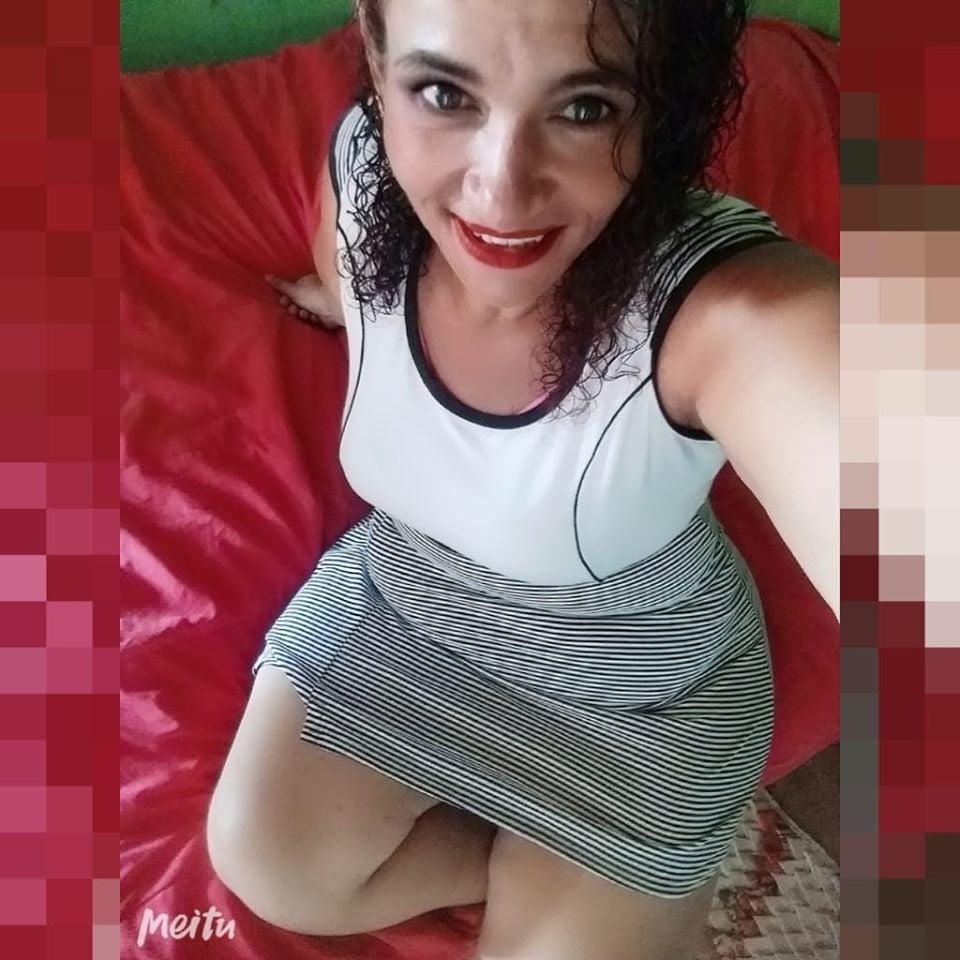 Rosi farias culona piernas hermosa madura culo maduro
 #97034702