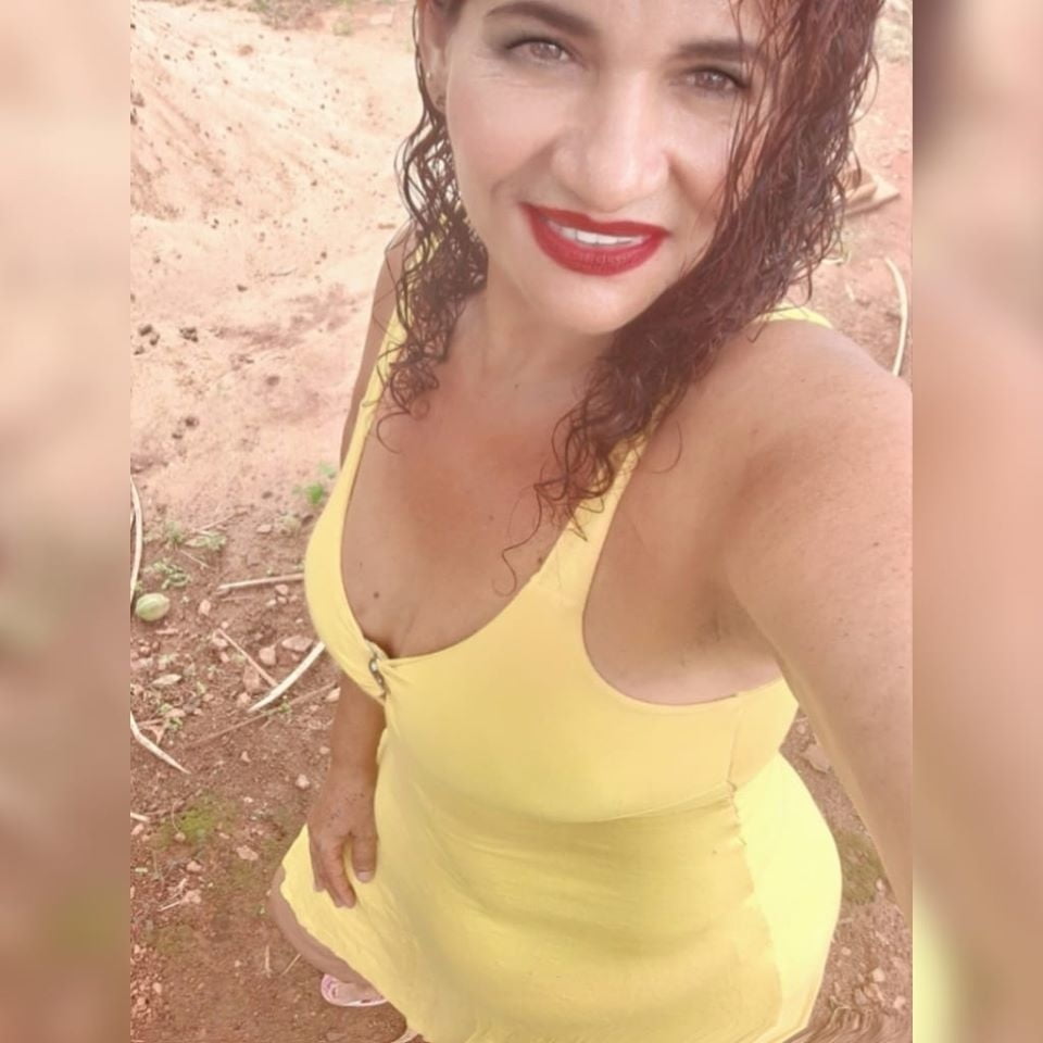 Rosi farias culona piernas hermosa madura culo maduro
 #97034716