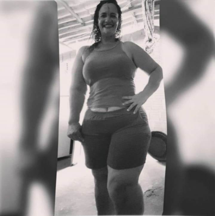 Rosi farias culona piernas hermosa madura culo maduro
 #97034740