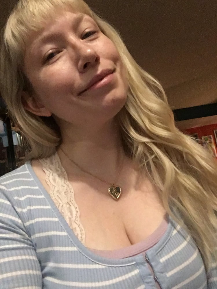 ヴェロニカ・カライ
 #88510553