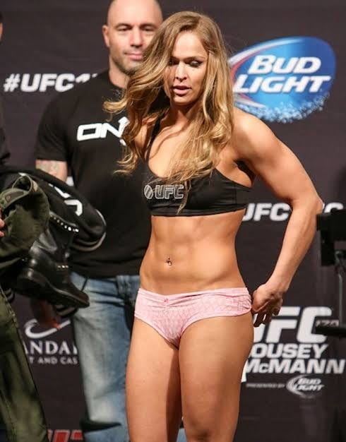 Ronda rousey sexy cagna calda
 #103128050