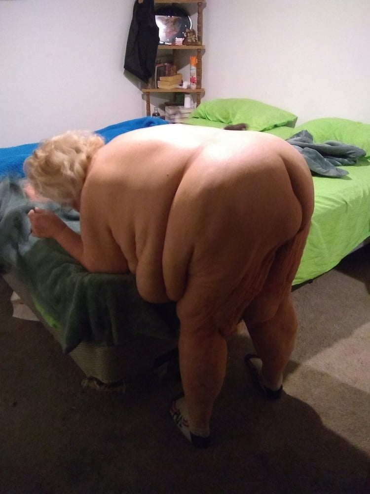 熟女とおばさん 0322
 #94816807