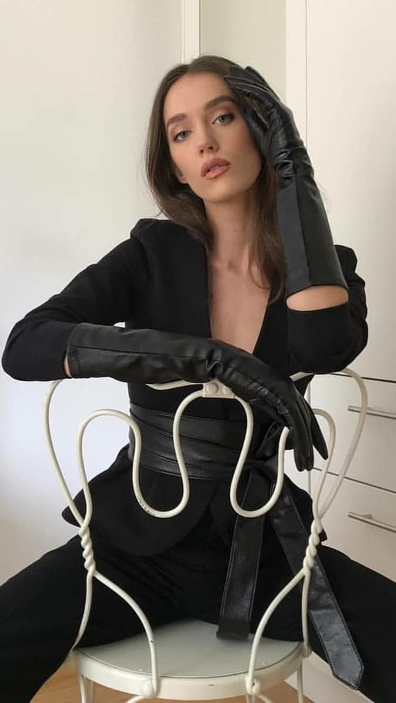 Black Leather Gloves 5 - by Redbull18 #97280580