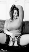 Hermosa morena milf
 #90030714