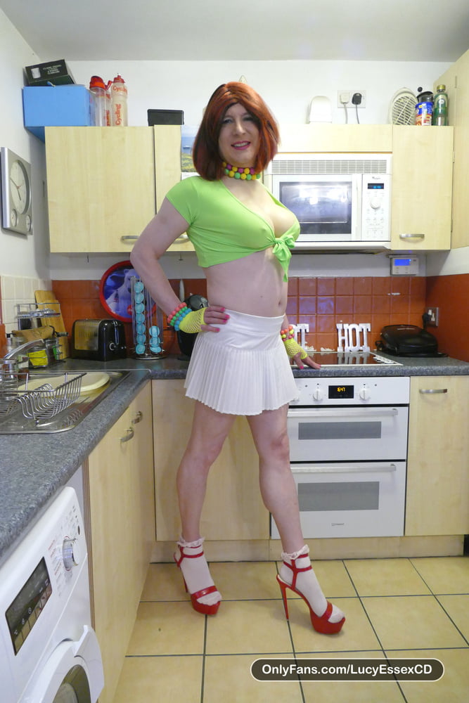 Lucy Essex CD Colour clash outfit in the kitchen #107090589
