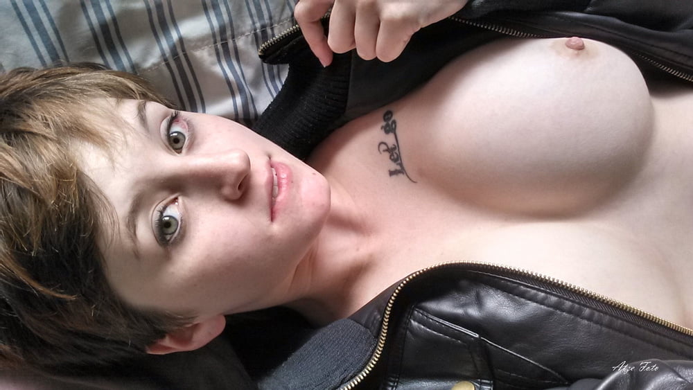 写真を見る 09
 #91209943