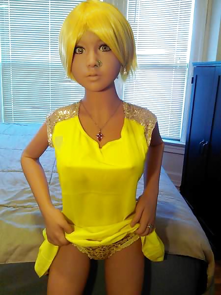 Nina's yellow dress #107342322
