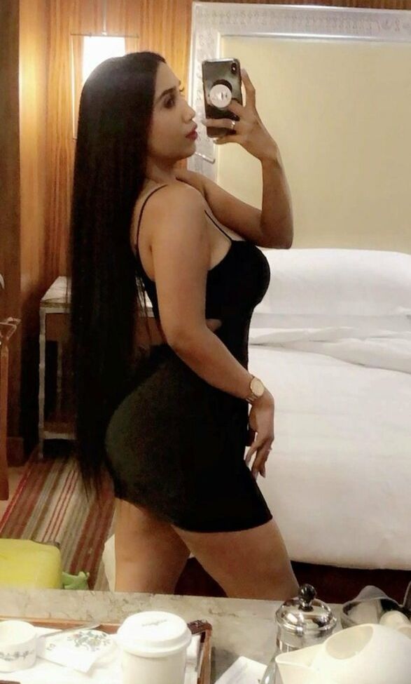 Scarlett M Rose nackt #109388496