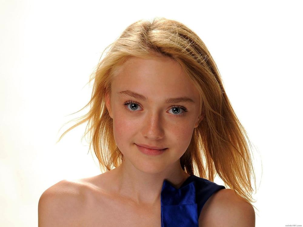 Dakota Fanning Porn Pictures Xxx Photos Sex Images 3963716 Pictoa