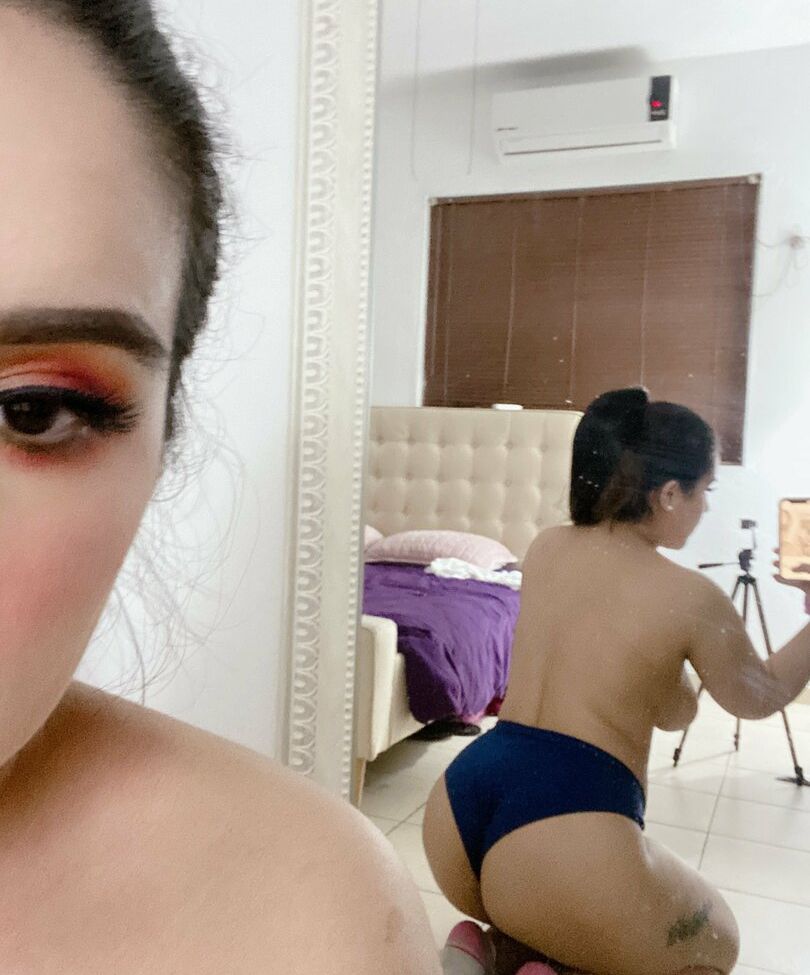 Stockingcos nackt #108260061