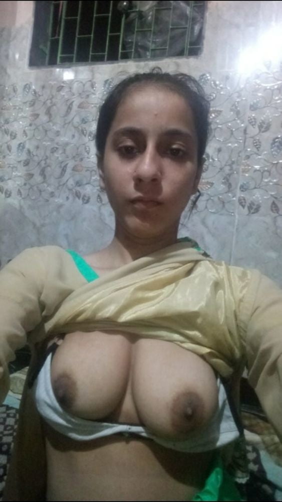 Ragazze desi casuali
 #105653572