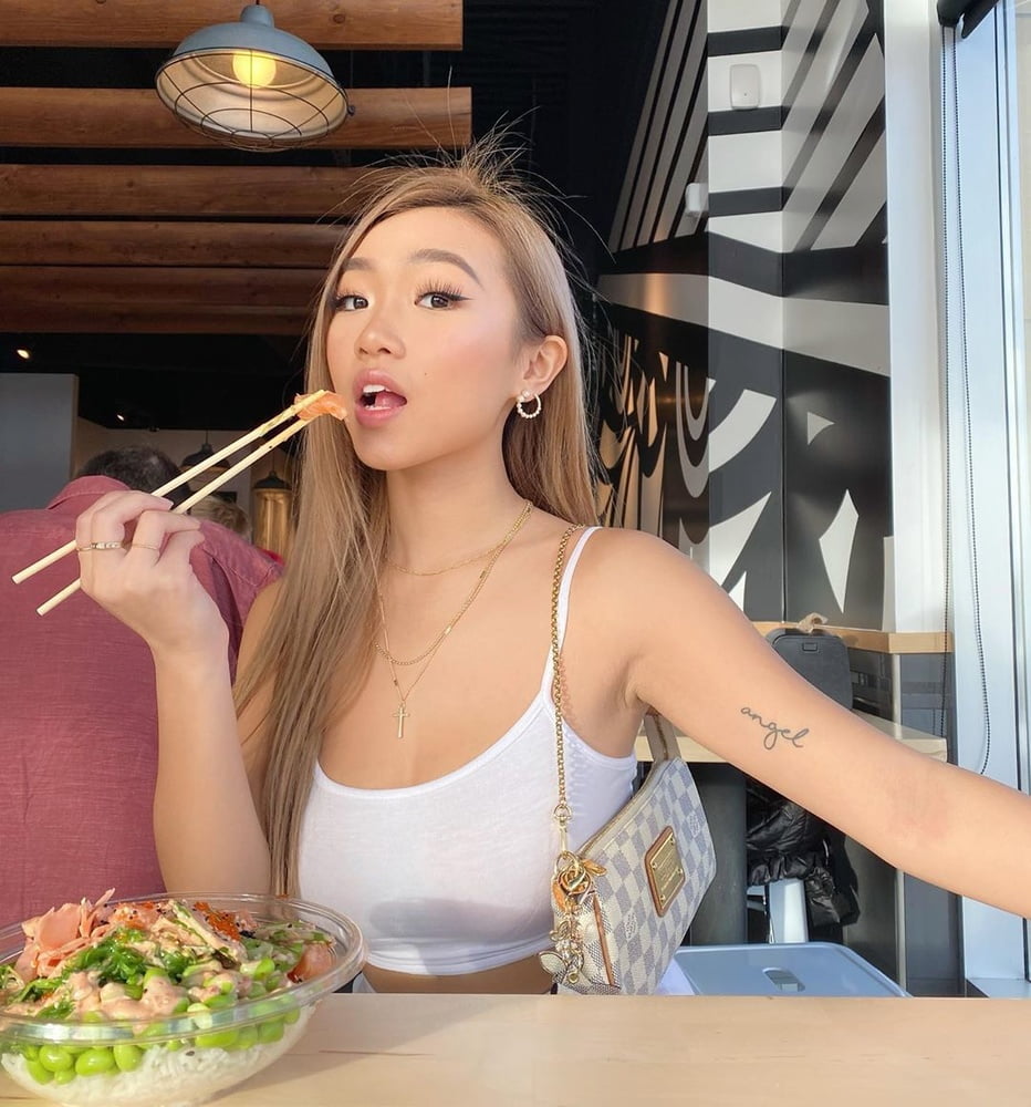 Insta Babe 18 #100325083