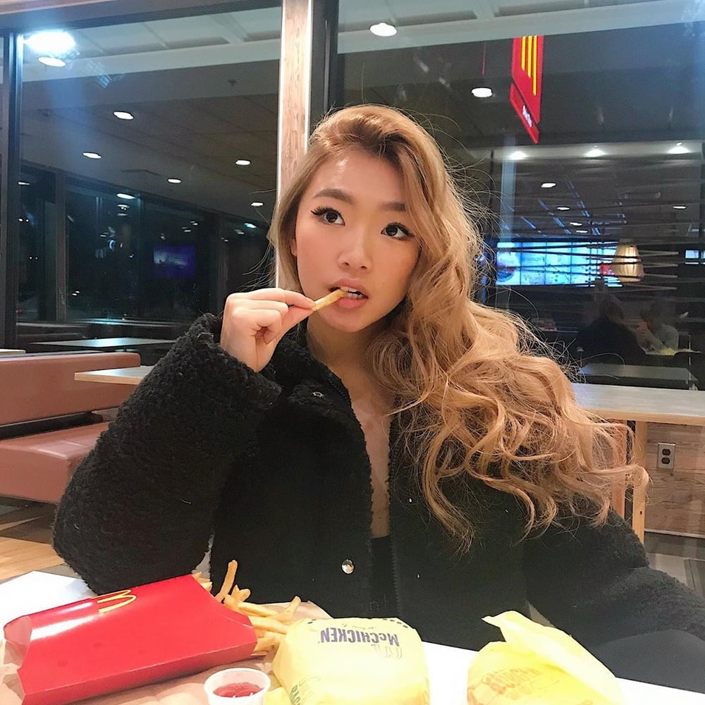 Insta Babe 18 #100325091