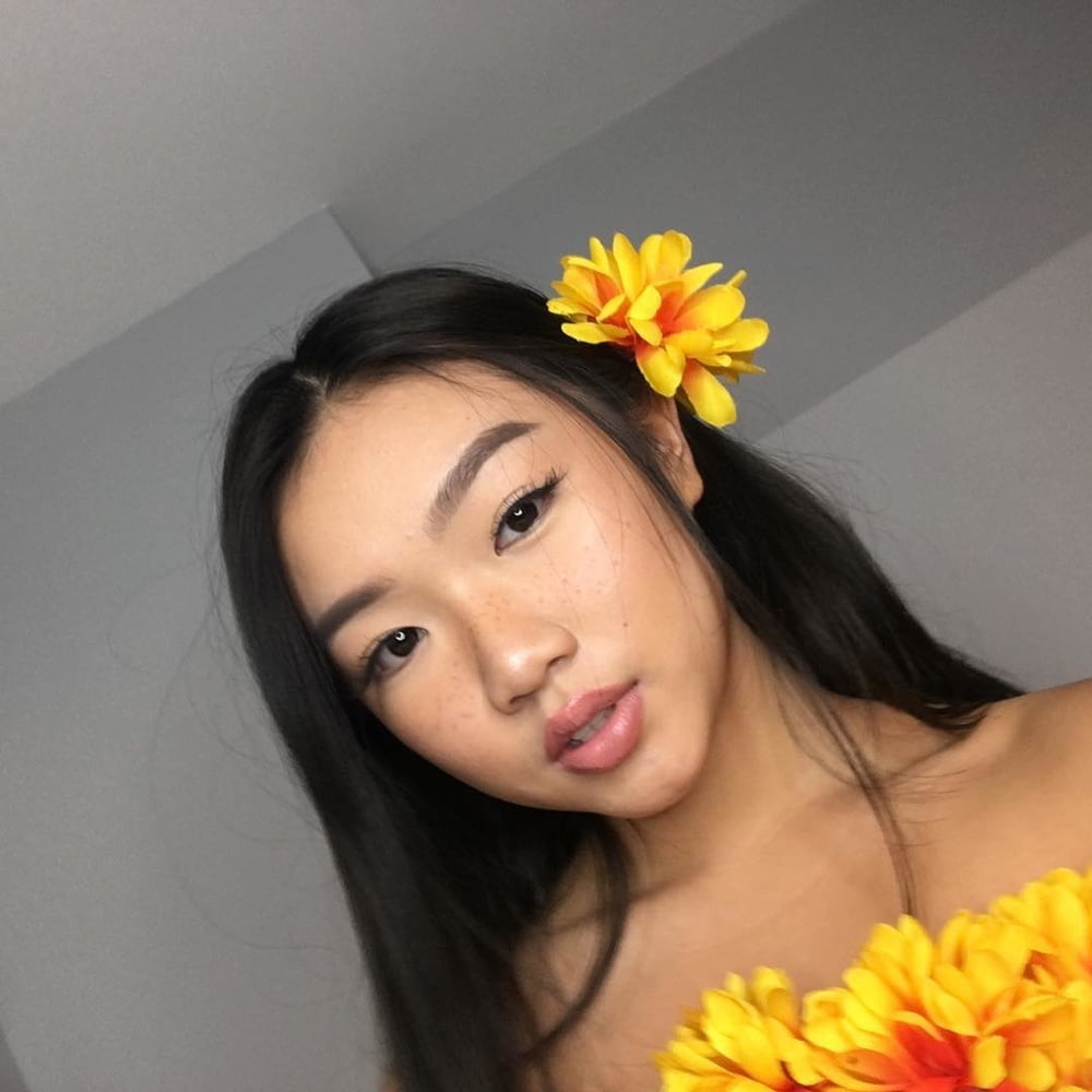 インスタ映えする18歳
 #100325541