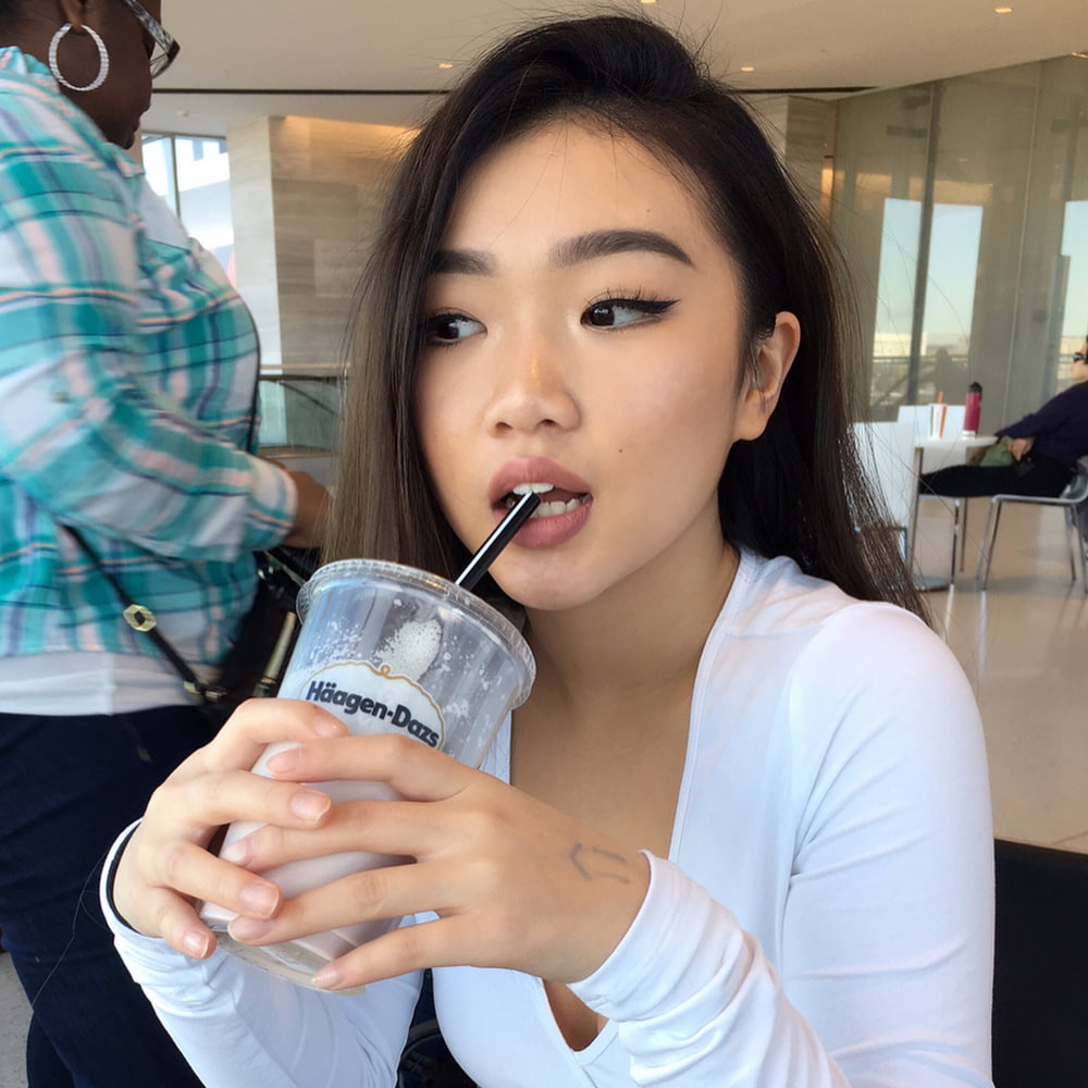 インスタ映えする18歳
 #100325684