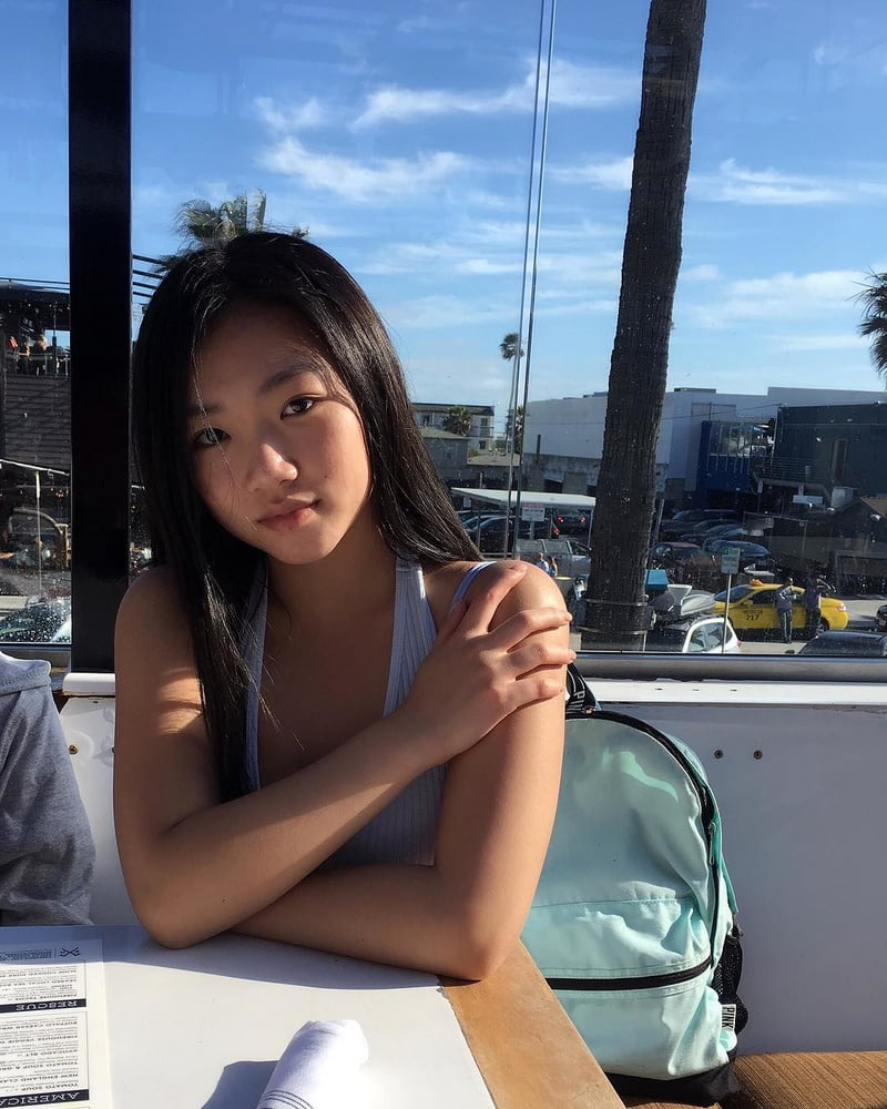 インスタ映えする18歳
 #100325776