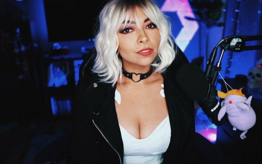 Aileen Senpai desnuda #108105240