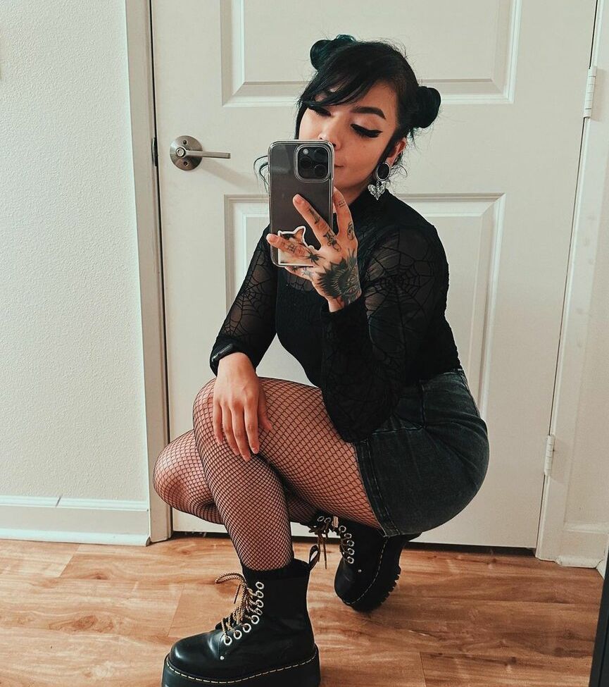 Aileen Senpai desnuda #108105245