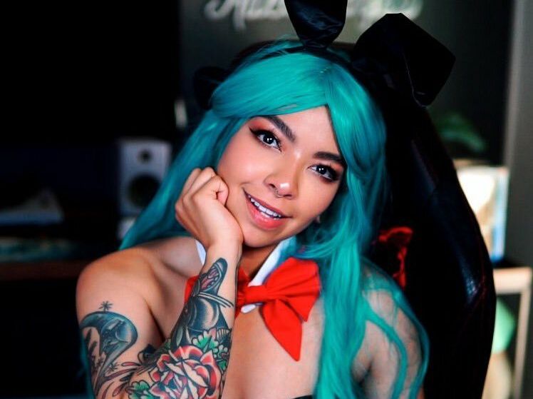 Aileen Senpai desnuda #108105250