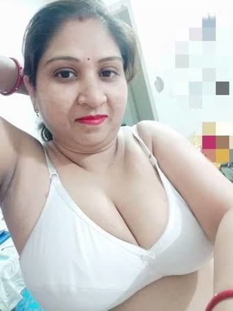 Mi favorito desi tías
 #106356648