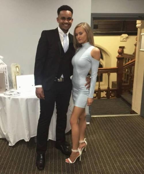 異人種間のカップル....
 #101091515