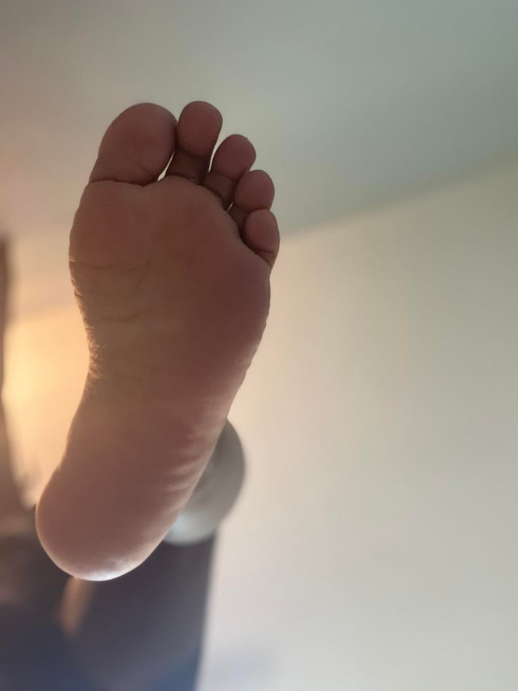 My wife&#039;s feet pics, 2019-20. #81700599