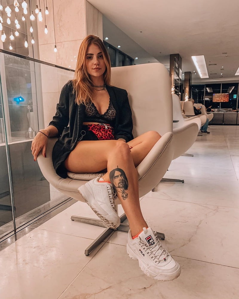 Karol queiroz
 #100515923