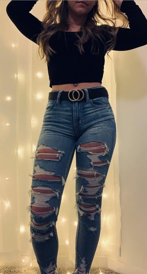 Ripped Jeans Women #106283517