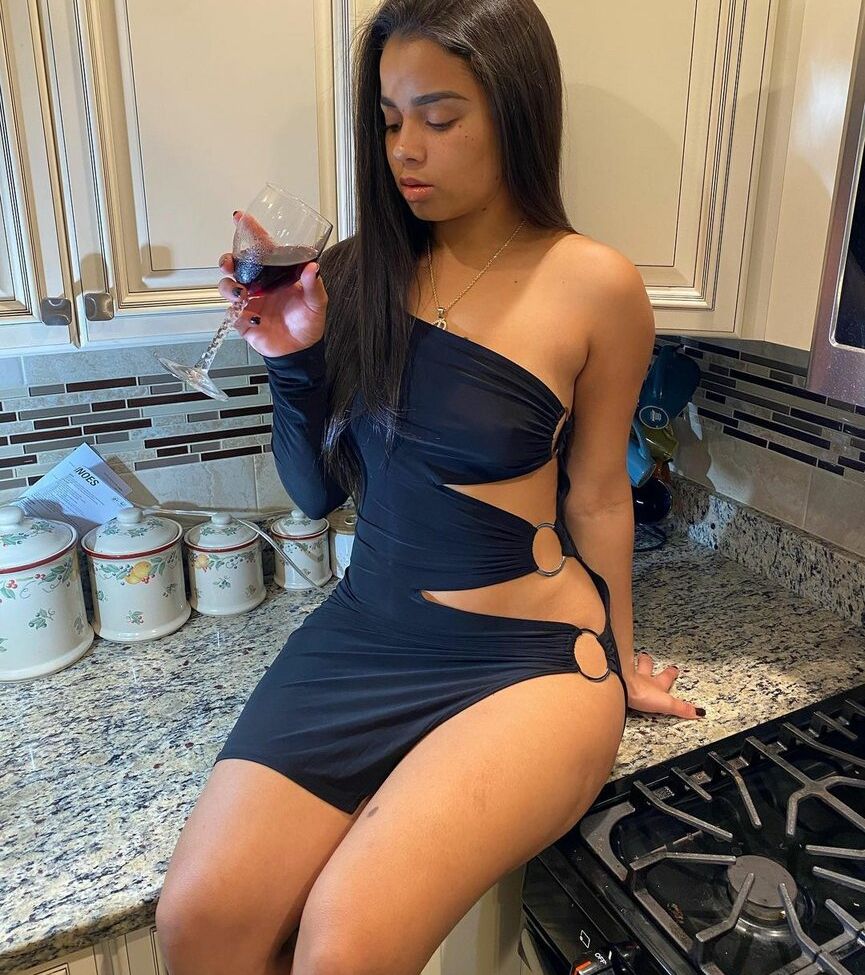 Rosairis desnuda #108266679