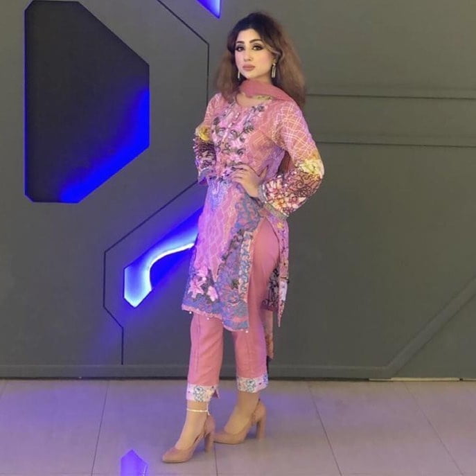 Pakistani Hot Women Sexy Desi Dolls Heels #81287871