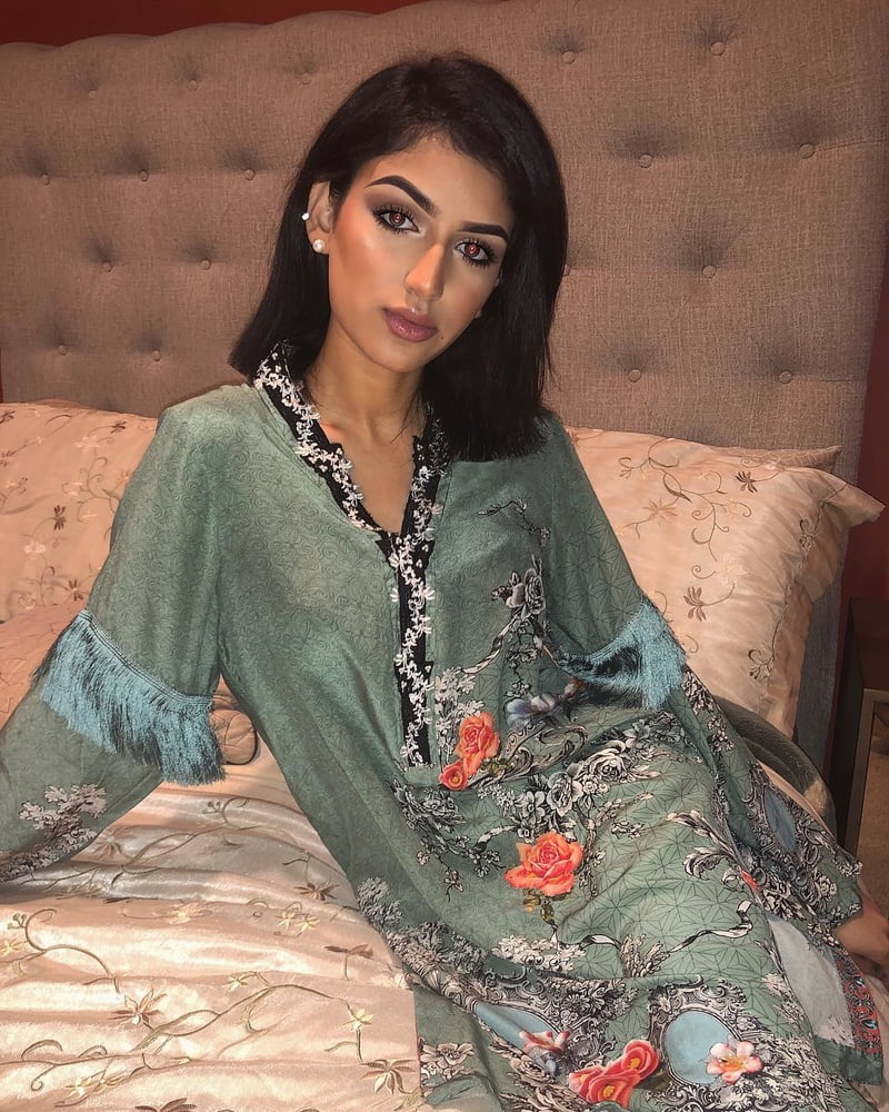 Donne pakistane calde tacchi sexy desi dolls
 #81288652