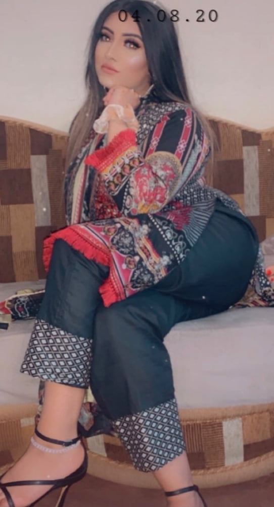 Pakistanische heiße Frauen sexy desi Puppen Fersen
 #81290115